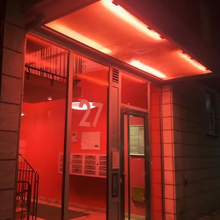 Apartament 1 *